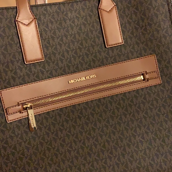 Michael Kors Bag - Picture 3 of 4